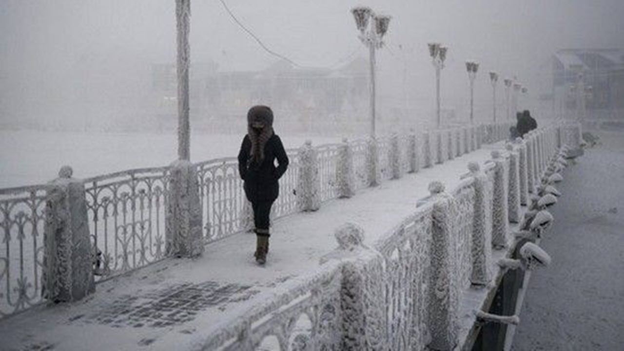 زندگی روزمره در یکی از سردترین نقاط جهان با دمای منفی ۶۲ درجه + فیلم