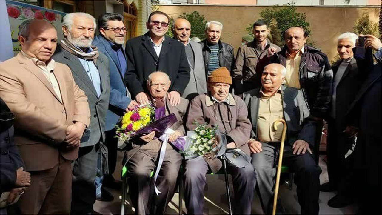 تجلیل از یک عمر تلاش فرهنگی و ادبی عبدالعلی دستغیب