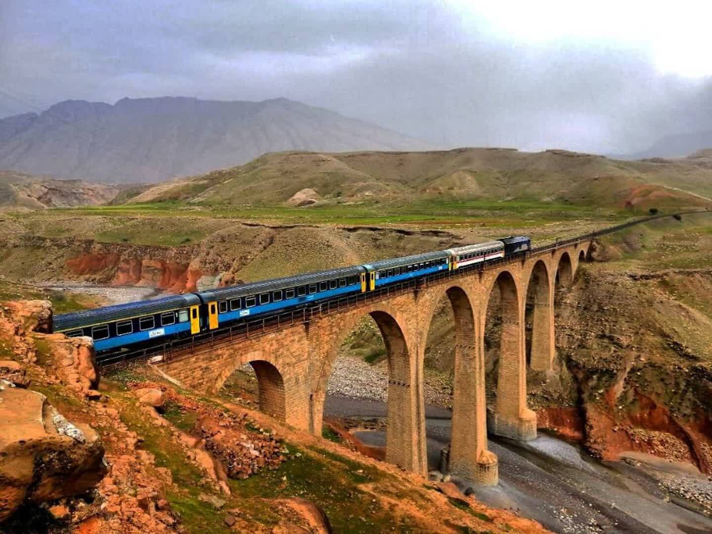 رشد ۳۶ درصدی جابجایی مسافر در راه آهن زاگرس