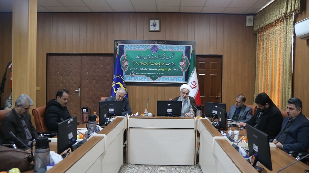 اقدامات اساسی در بحث کارآفرینی زنان سرپرست خانوار انجام شود