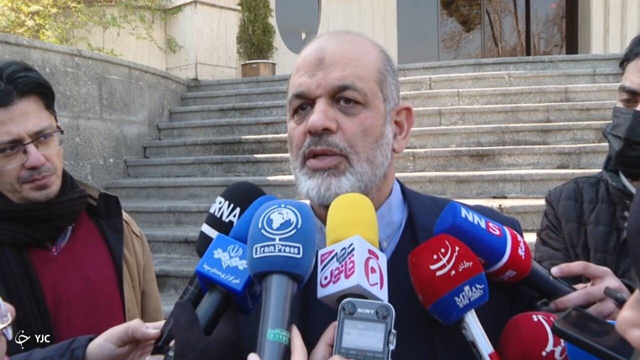 فرزندان اتباع خارجی مجاز برای ادامه تحصیل به وزارت آموزش و پرورش معرفی می شوند