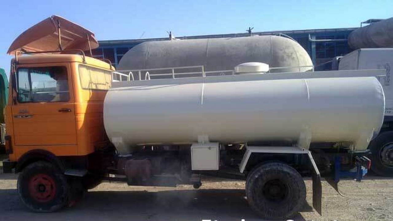 جمع‌آوری بیش از ۱۰ میلیون لیتر آب از سطح شهر در دو روز