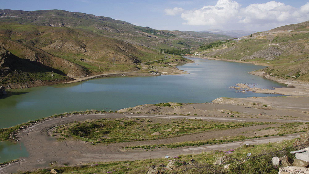 حفاری تونل اول سامانه انتقال شبکه آبیاری گیوی به اتمام رسید