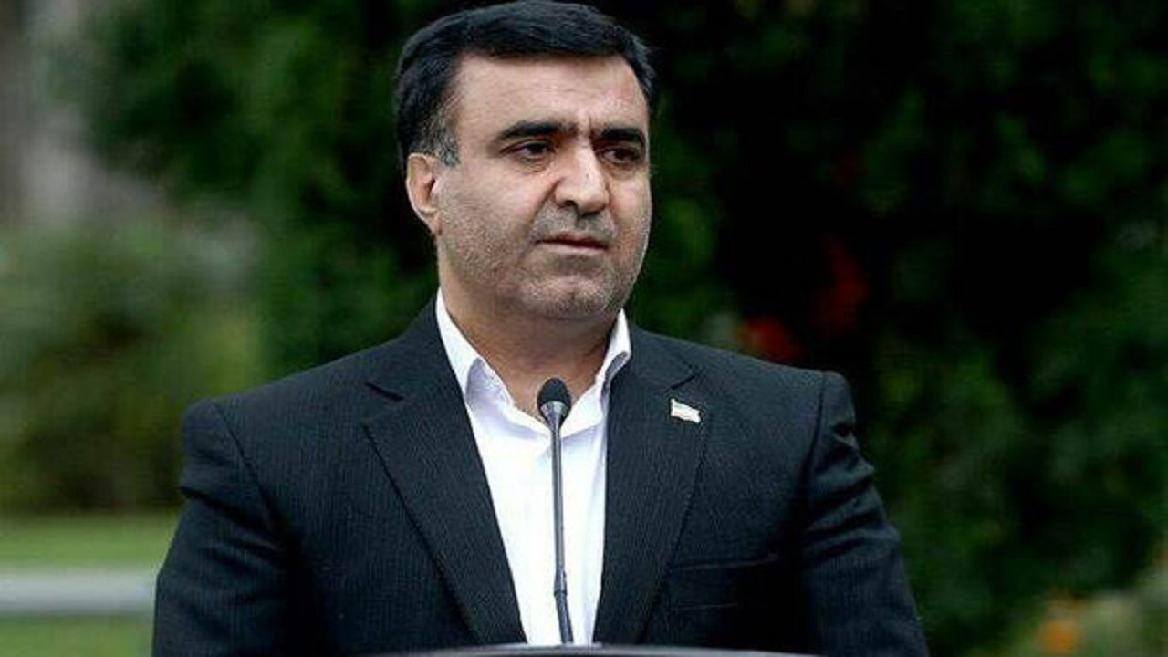 رئیس سازمان محیط‌ زیست وارد اصفهان شد