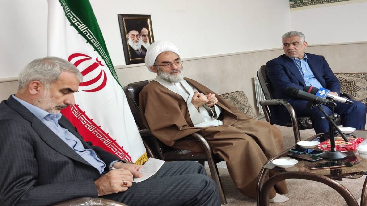 دیدار وزیر آموزش و پرورش با نماینده ولی فقیه در گیلان