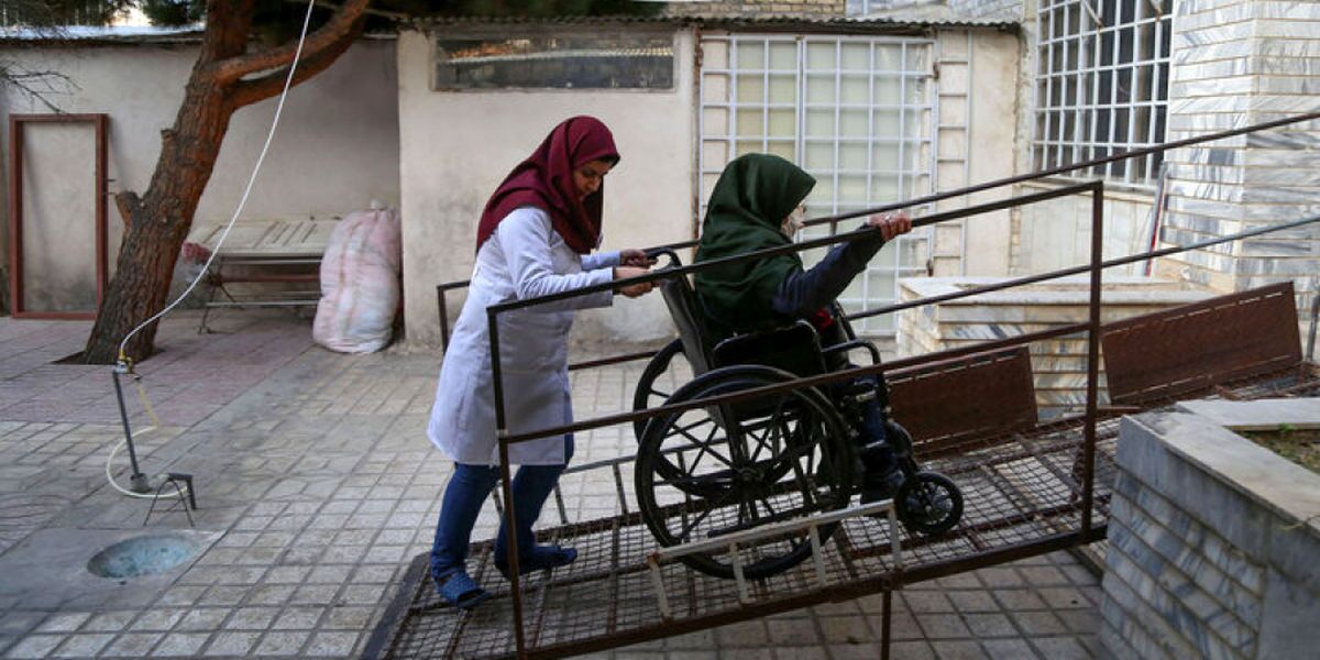 مناسب سازی معابر برای تردد معلولان مناسب سازی معابر برای تردد معلولان