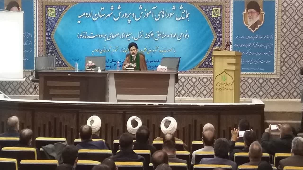 آحاد جامعه نیازمند جهاد تبیین هستند