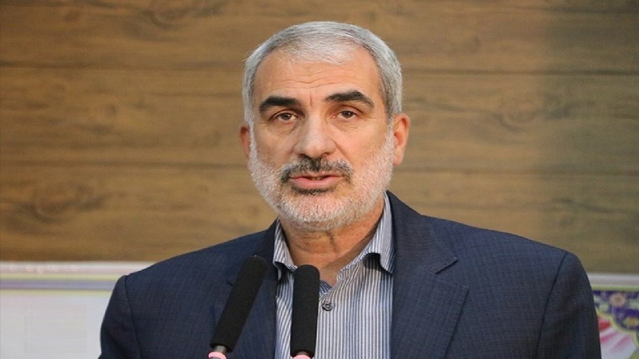 بازنگری کتب درسی در حال انجام است