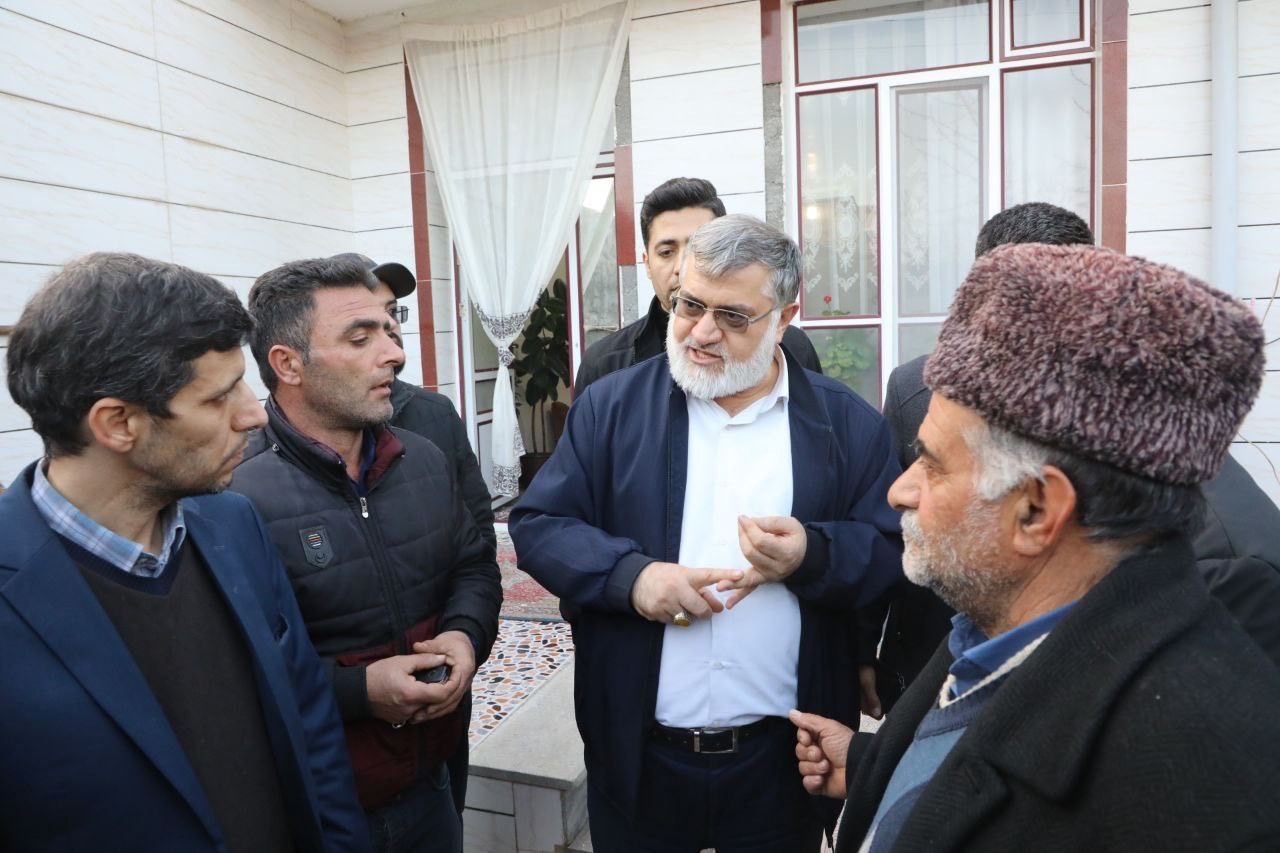 زلزله زدگان خوی