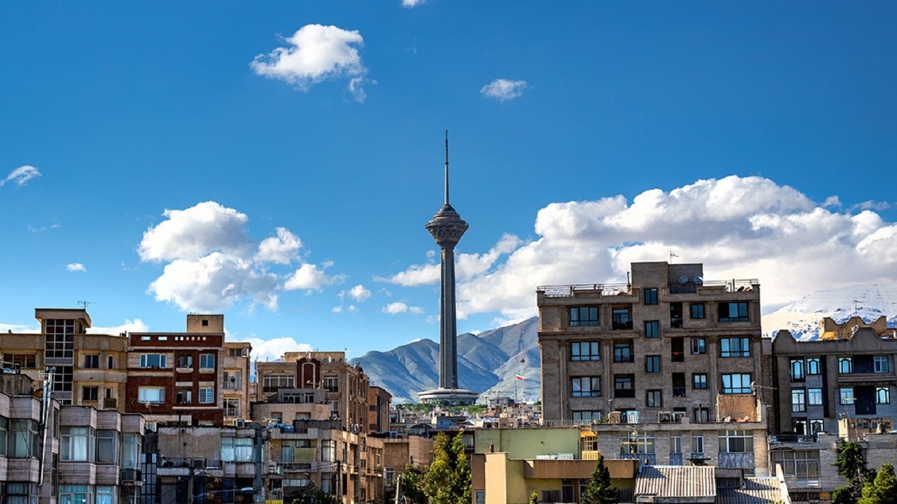 هوای تهران در شرایط قابل قبول قرار دارد