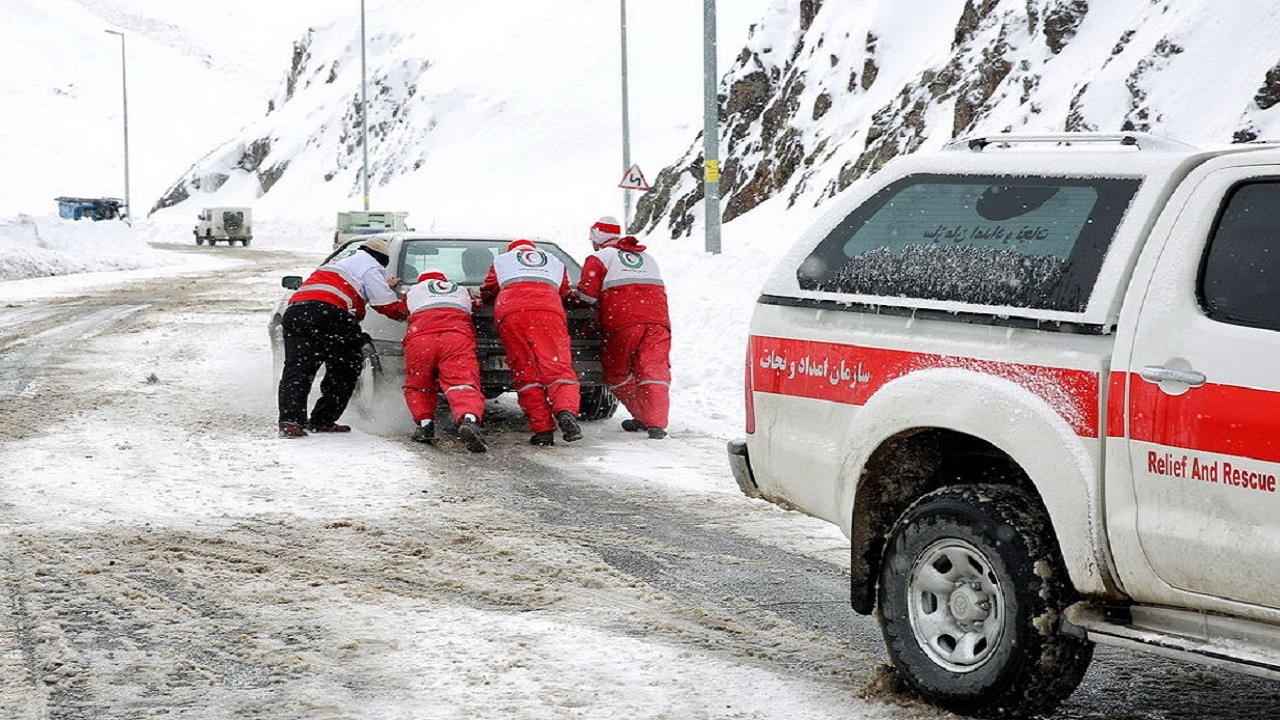 برف و کولاک و آبگرفتگی در ۱۶ استان کشور/ ۲۸۱ نفر امدادرسانی شدند