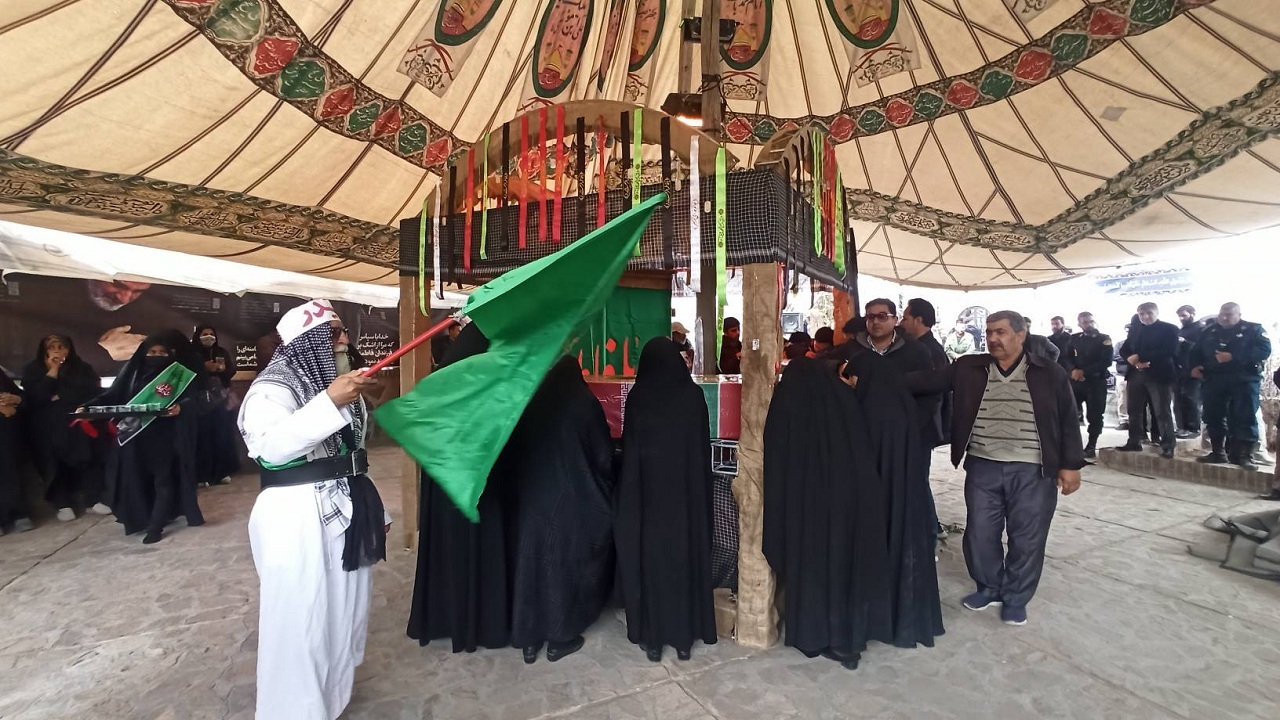 ستاره ها آسمان ابری کرمان را نورانی کردند+ عکس