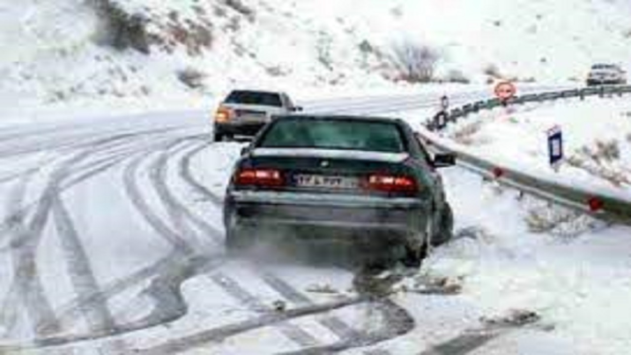 گردنه اسدآباد برفی است