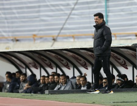 حسینی: گل محمدی مربی بزرگی است/نمی خواهم به داور بازی فردا فشار بیاروم