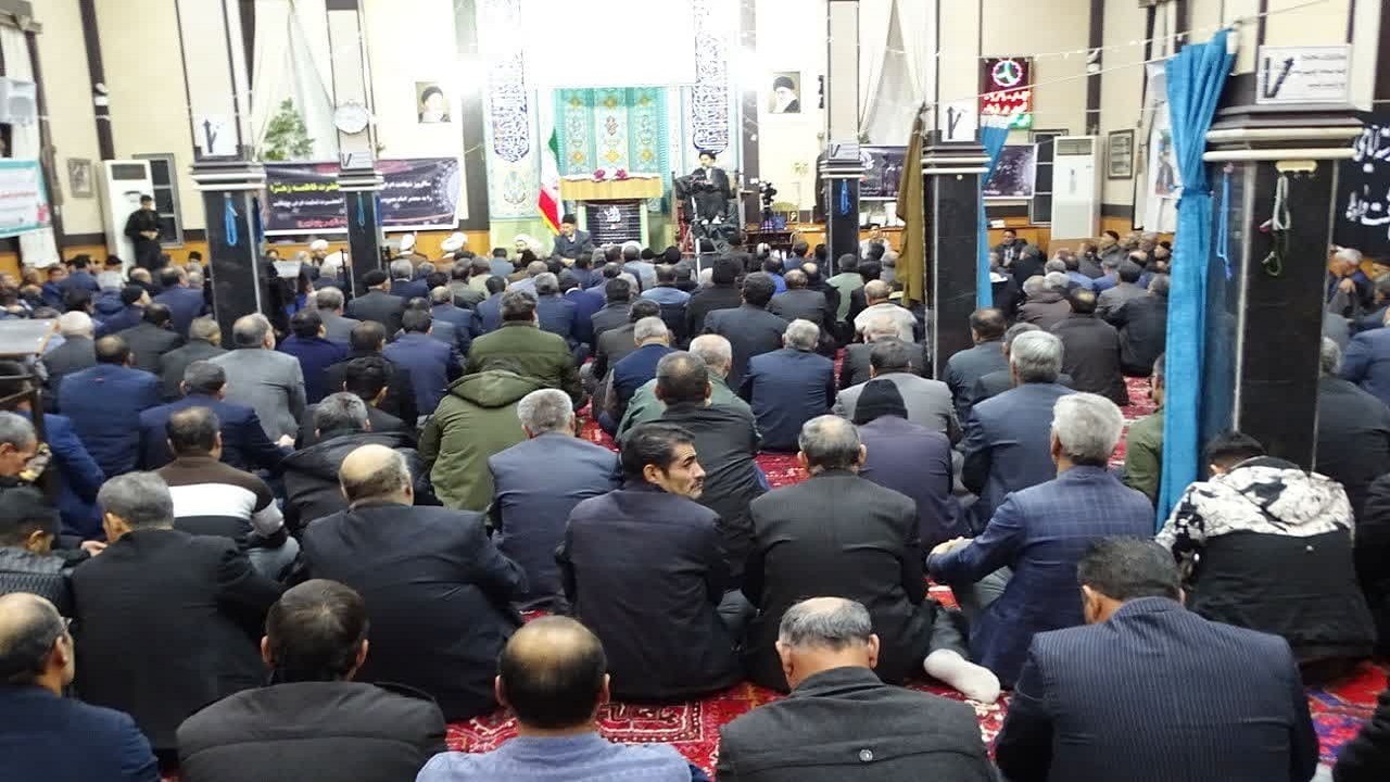 عشق و ارادت به اهل بیت (ع) محور وحدت در استان است