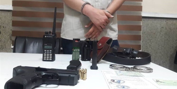 وسایلی که از مامور نما گرفته شد