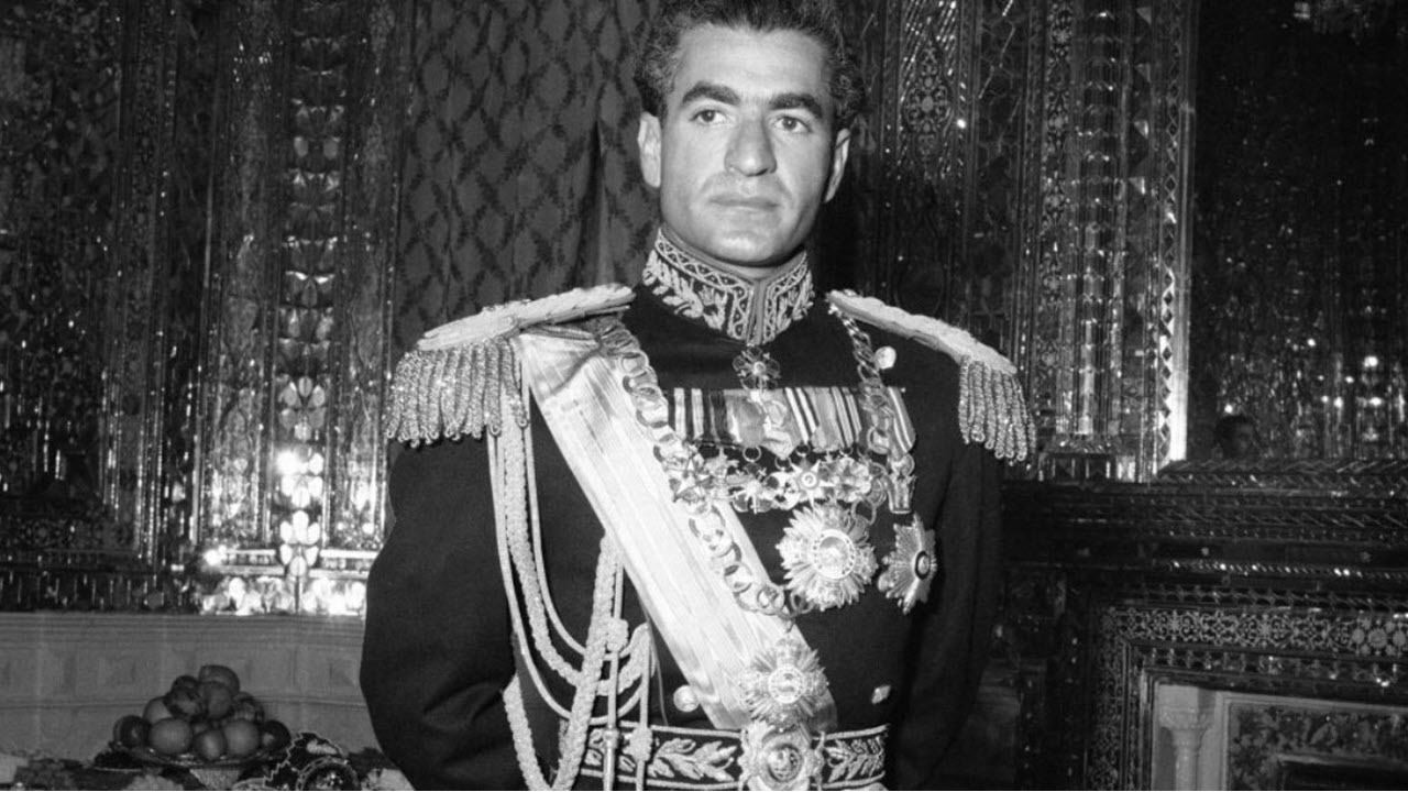 خشونت شاه از نظر یک استاد دانشگاه آمریکایی + فیلم