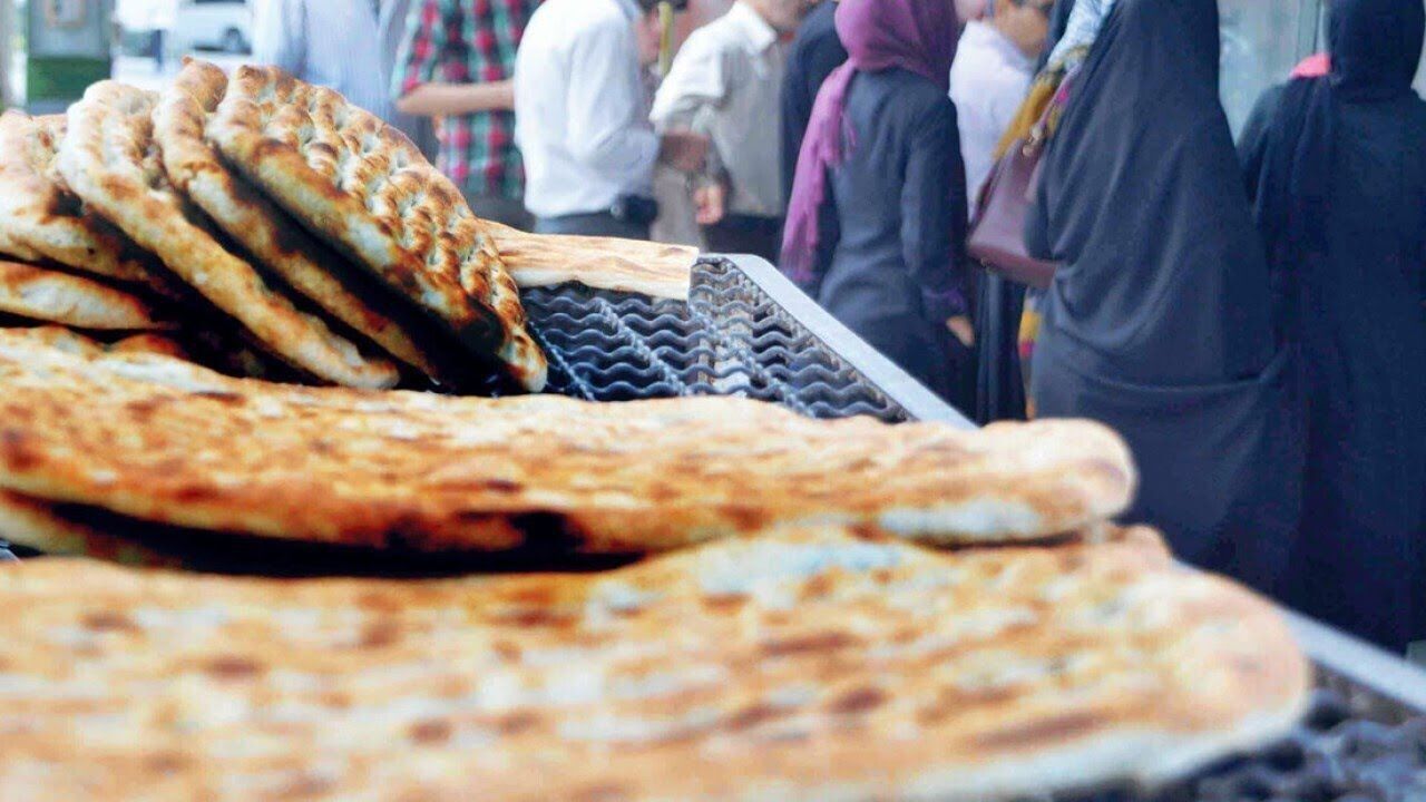 سهمیه آرد مازاد برای پخت نان باکیفیت به نانوایی‌های خواف تعلق می‌گیرد