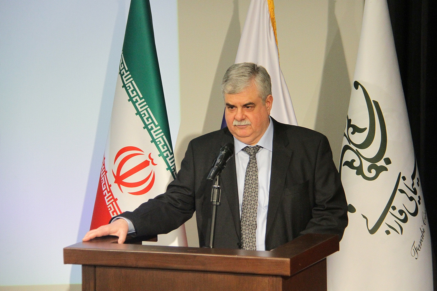 الکسی دِدوف سفیر روسیه