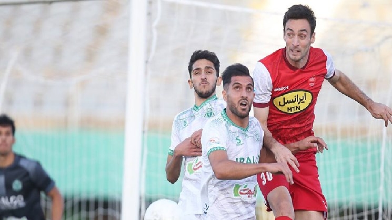مدافع پرسپولیس بازی با گل‌گهر را از دست داد