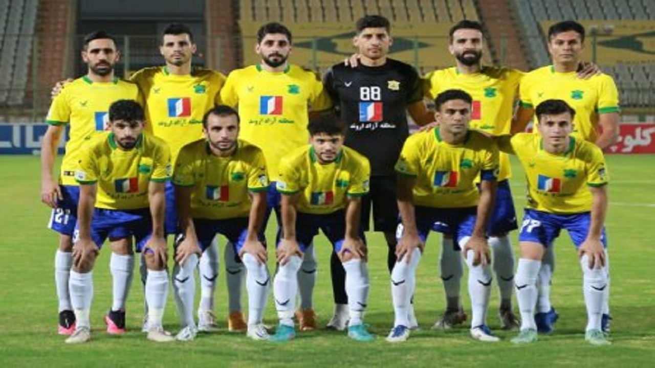 صنعت نفت آبادان ۰- استقلال تهران ۱/ آبی ها با پنالتی یامگا به پرسپولیس چسبیدند