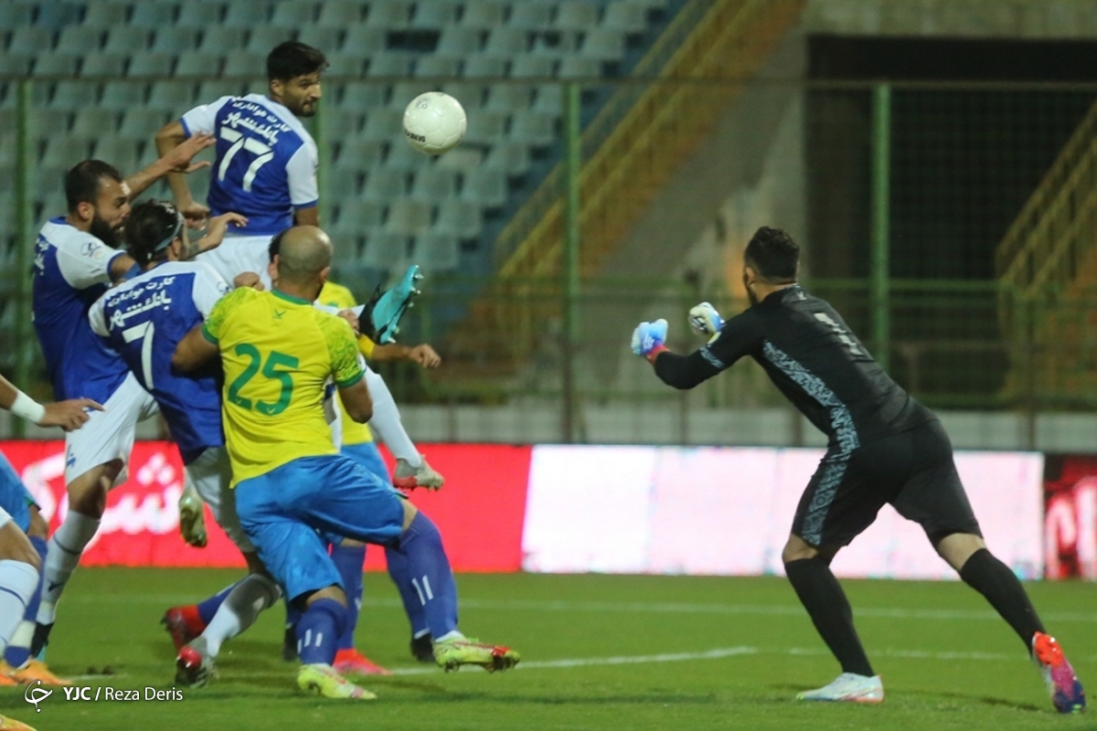 لیگ برتر فوتبال / گل گهر سیرجان ۰ - پرسپولیس تهران ۲