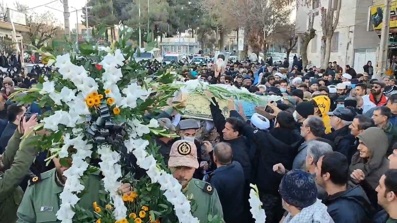 تشییع جنازه دو شهید گمنام در نهاوند