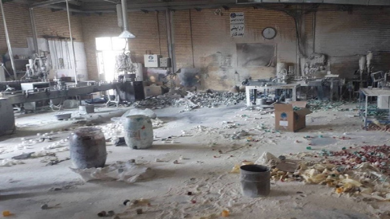 انفجار کارخانه رنگسازی در آذرشهر انفجار کارخانه رنگسازی در آذرشهر