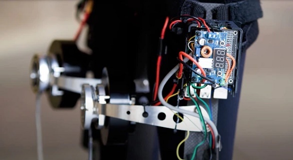 ساعت 21