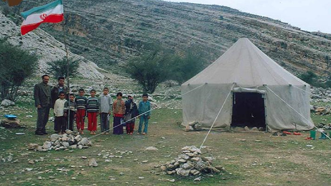 مدارس چادری، سرپناهی برای دانش آموزان عشایر گچساران