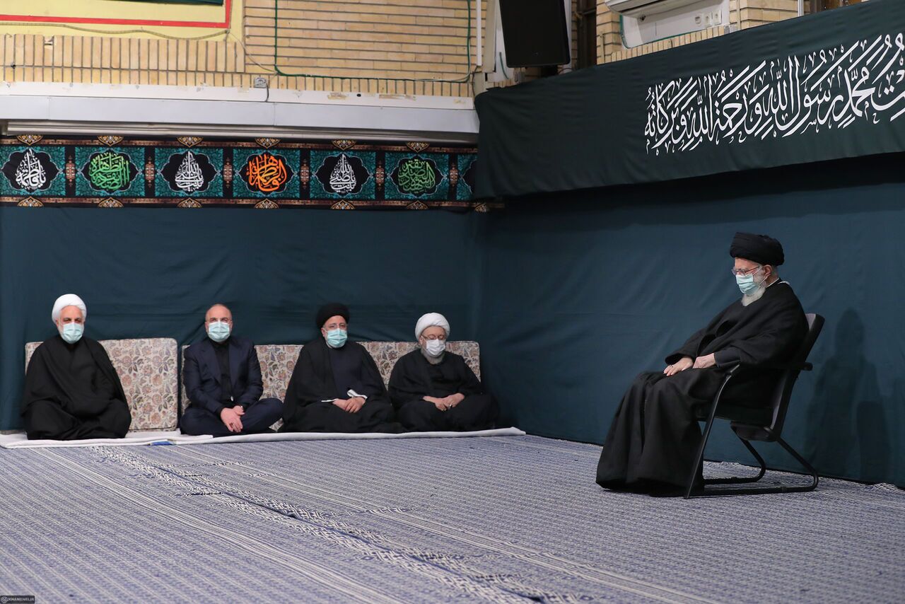 برگزاری شب سوم عزاداری فاطمیه در محضر رهبر انقلاب