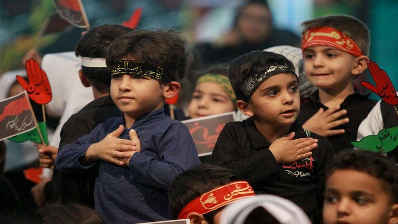 فیلمی از عزاداری دانش آموزان در خلخال