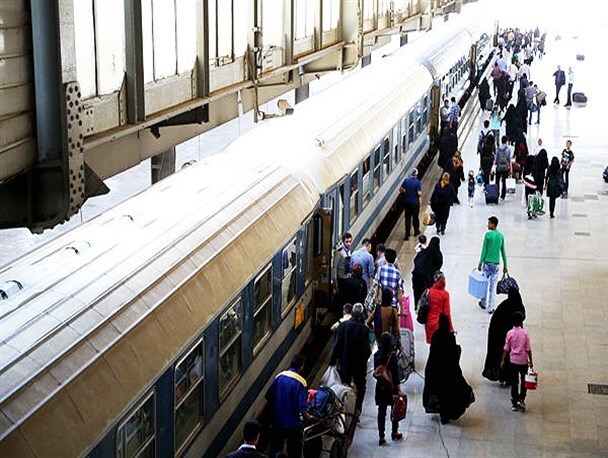 جابجایی بیش از یک میلیون و ۶۰۰ هزار مسافر در راه آهن جنوب