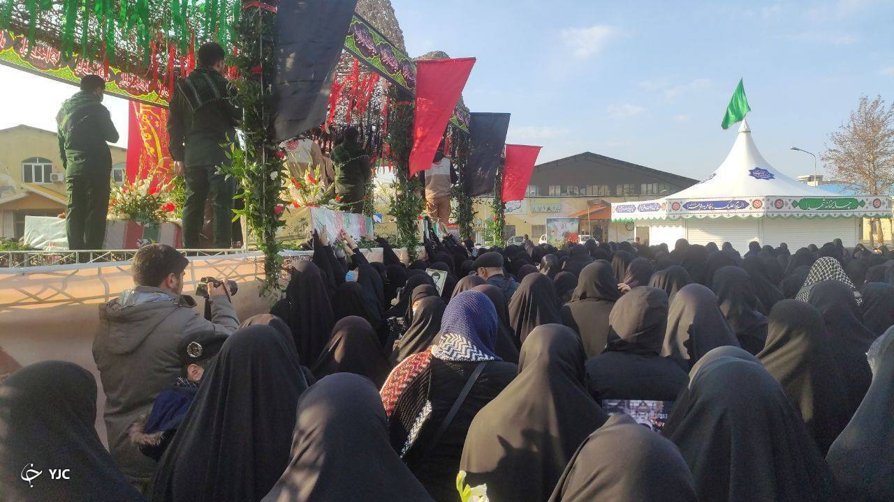 تشییع پیکر لاله های گلگون کفن در میهن اسلامی