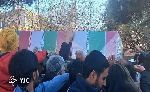 تشییع پیکر لاله&zwnj;های گلگون کفن در میهن اسلامی+فیلم و تصاویر