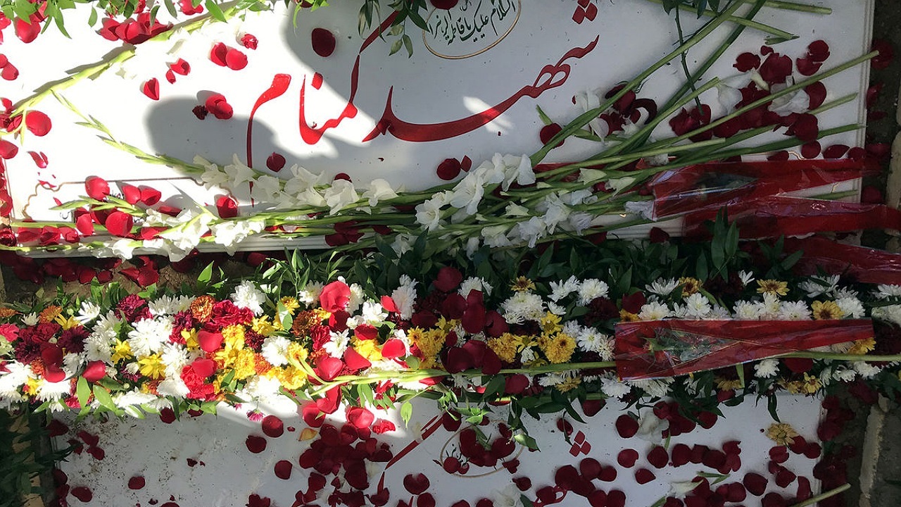تشییع ۶ شهید گمنام در دارالمومنین همدان