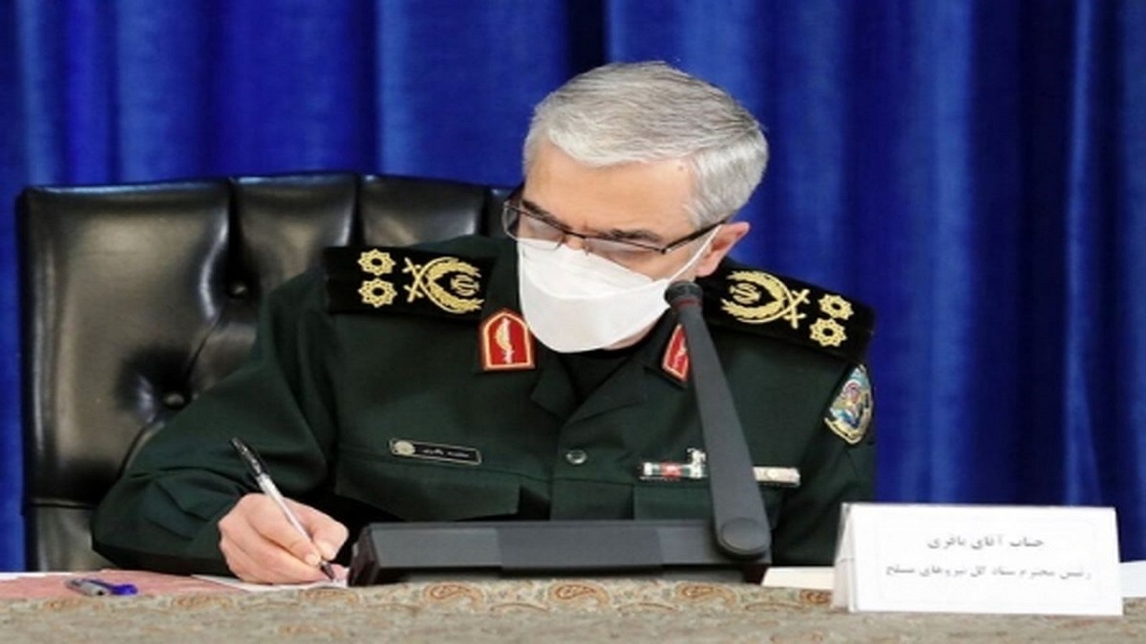 پیام تبریک سرلشکر باقری به فرماندهان نظامی کشور‌های مسیحی جهان