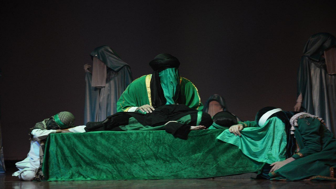 اجرای تئاتر مذهبی از