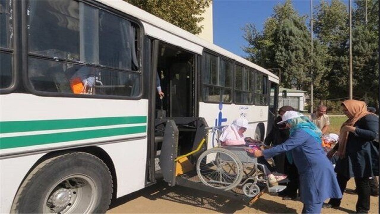 دغدغه دانش آموزان استثنایی برای ایاب و ذهاب/مسئولان ورود کنند