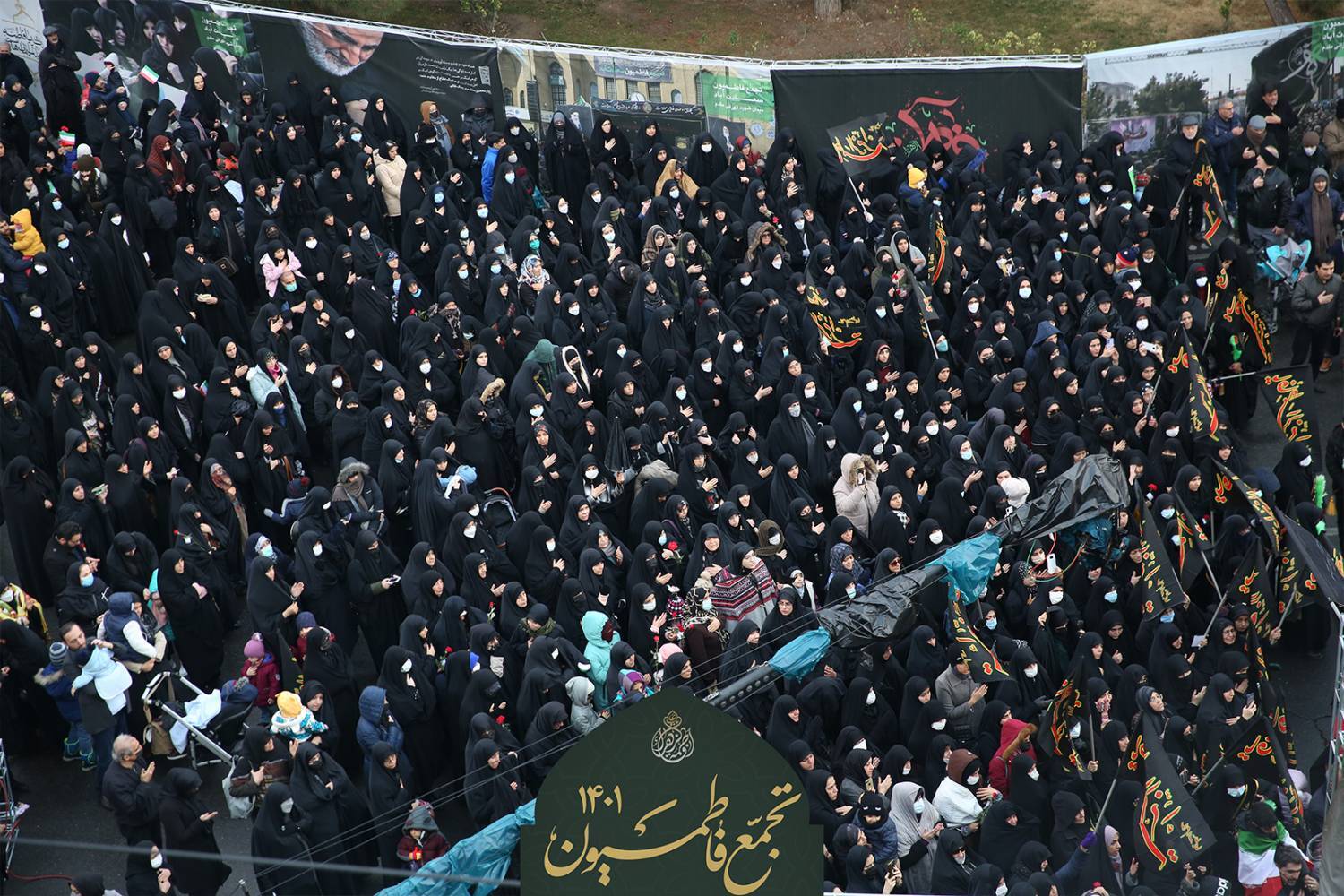 تصاویری از تجمع فاطمیون در سعادت آباد تهران