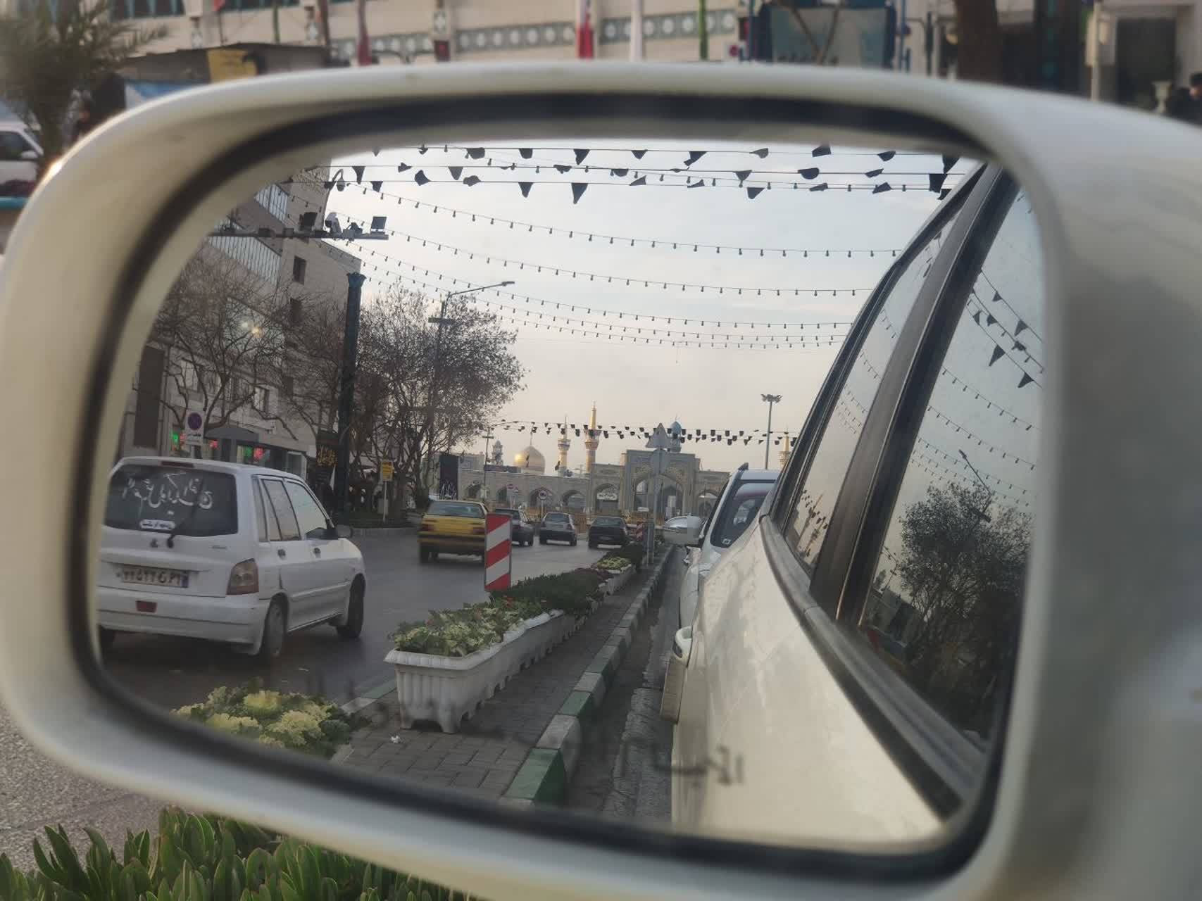 آینه بغل خودرو