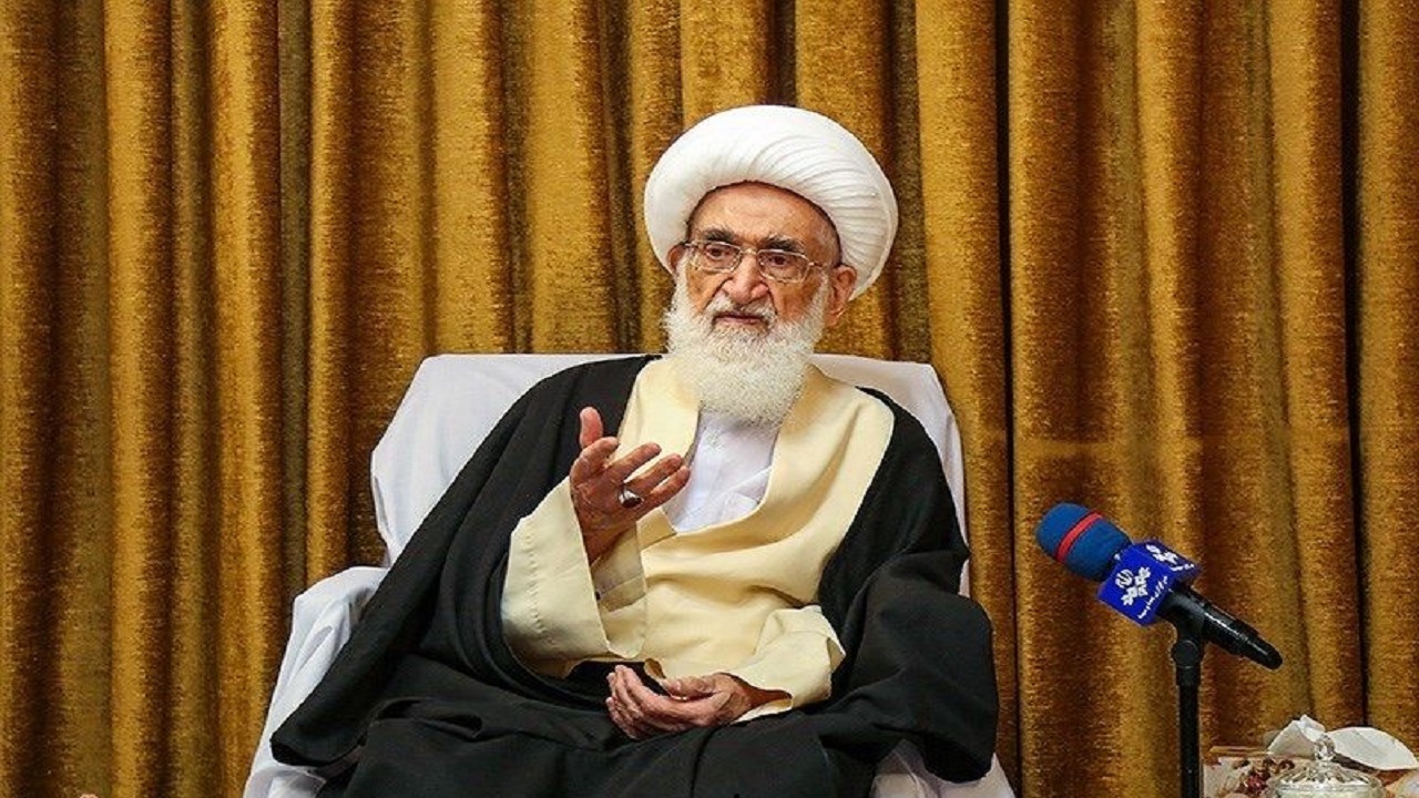 مسئولان با روحیه جهادی برای حل مشکلات مردم تلاش کنند