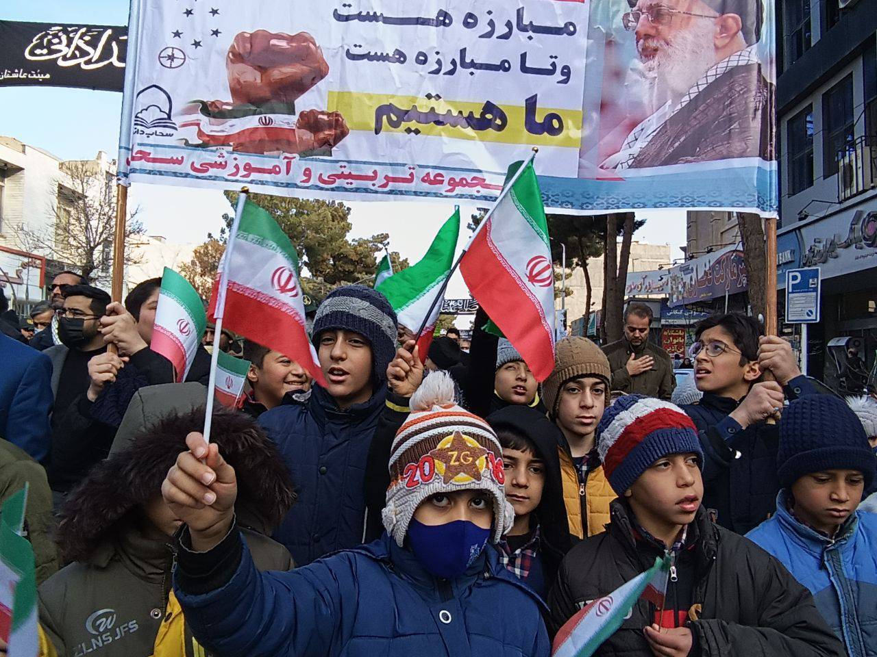 یک شهید گمنام دفاع مقدس در تربت حیدریه تشییع شد