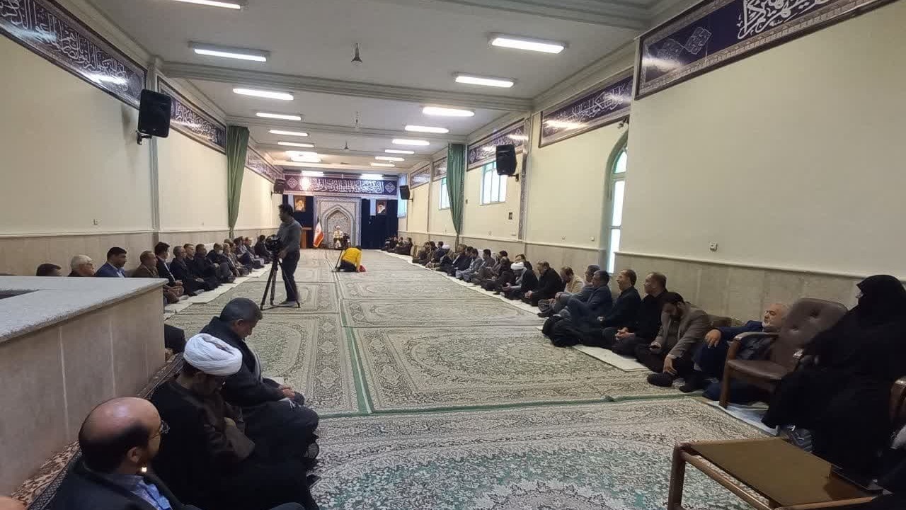 حضور پرشور مردم در تشییع شهدای گمنام نمایش اقتدار نظام اسلامی است