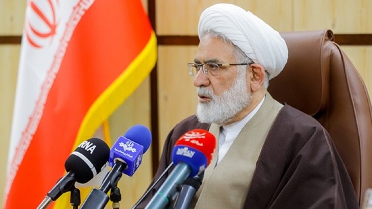 برگزاری نشست هم اندیشی جمعی از اهالی فرهنگ و هنر با دادستان کل کشور