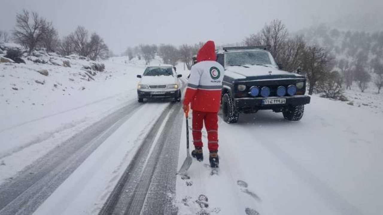 به ۷۴۴ فرد آسیب دیده از بارش برف و باران در خوزستان امدادرسانی شد
