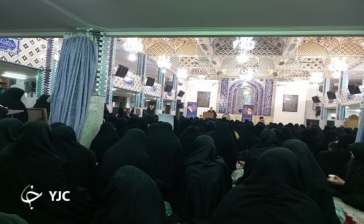 تجمع باشکوه بانوان یزدی در دفاع از حجاب+تصویر