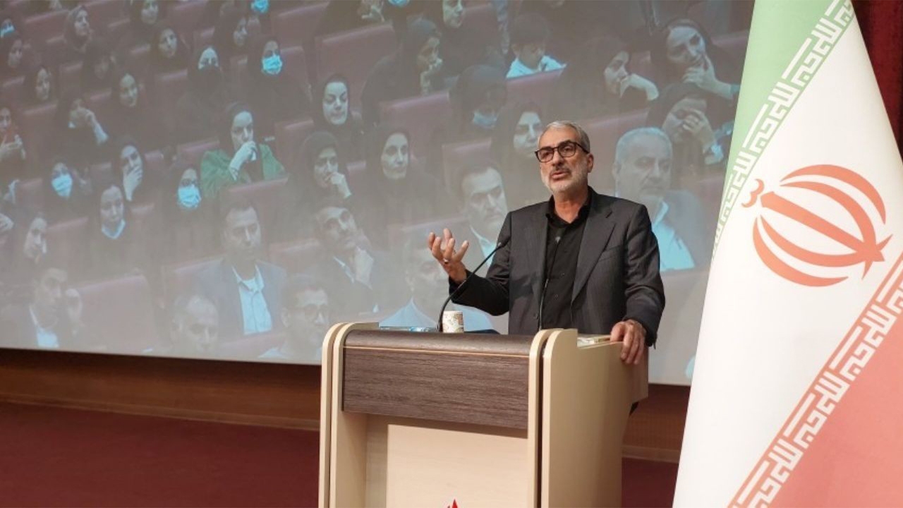 خیران مدرسه ساز باید الگوی رفتاری دانش آموزان باشند