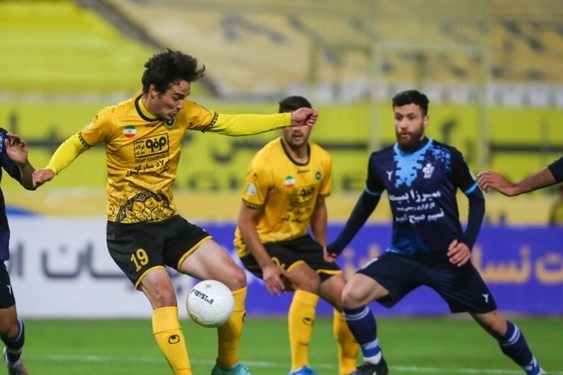 گل گهر- پرسپولیس؛ نبرد فینال گونه ژنرال و گل محمدی در سیرجان/ مس کرمان- ملوان؛ جدال ته جدولی ها برای بقا در لیگ