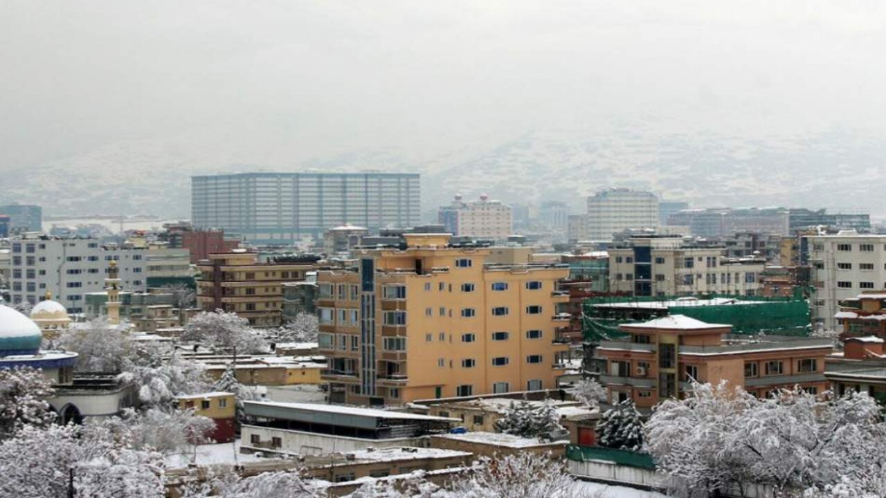 اولین برف زمستانی برف کابل به زمین نشست